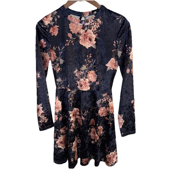 Altar'd State Women's Floral Navy Crushed Velvet Dress Long Sleeve Small Mini - Picture 2 of 8